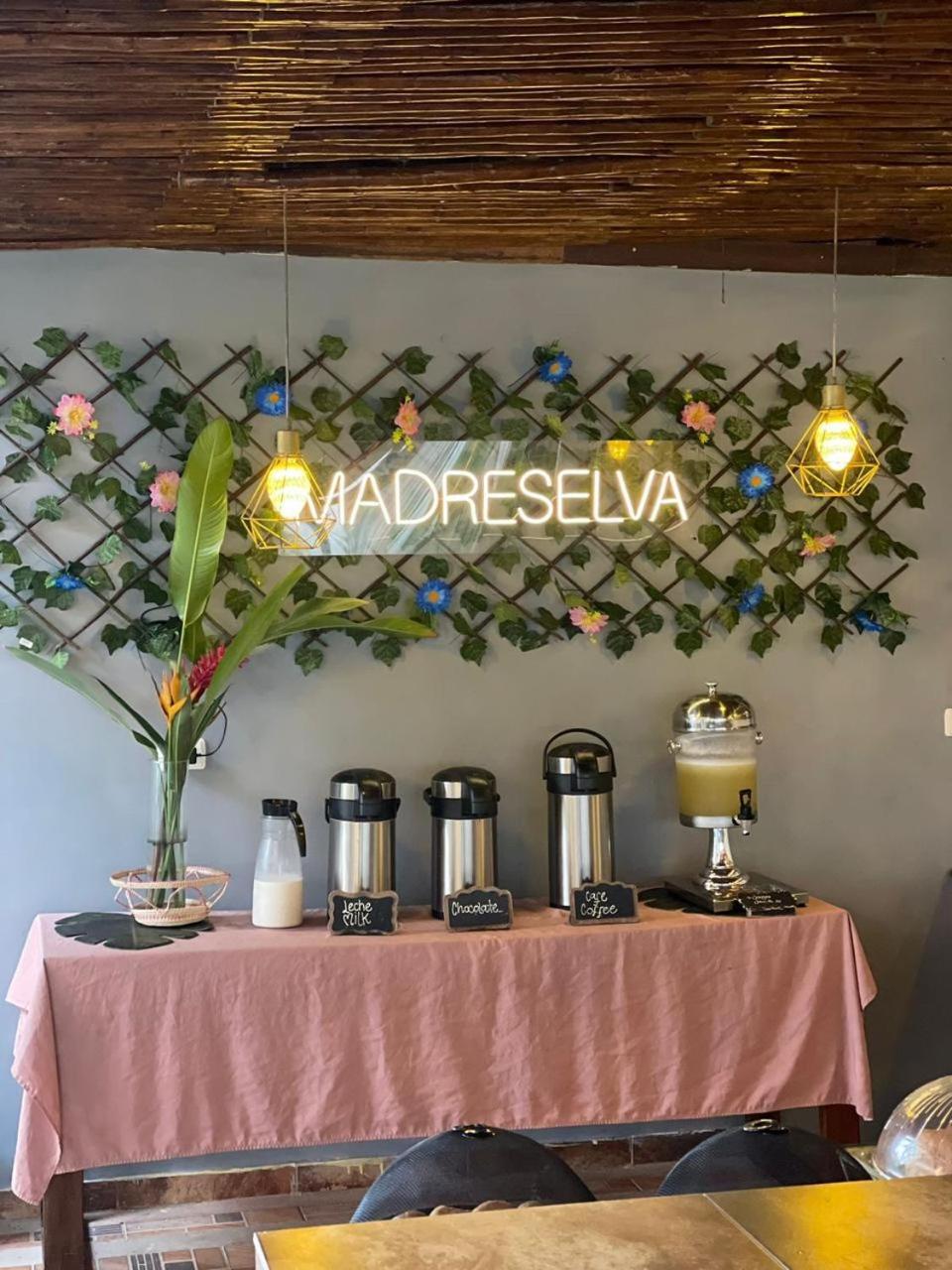 Hotel Madreselva Leticia Zewnętrze zdjęcie
