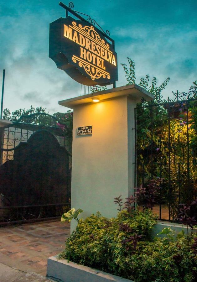 Hotel Madreselva Leticia Zewnętrze zdjęcie